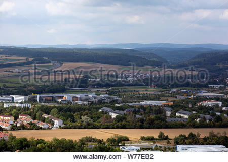 Una vista di una sezione della città di Coburg in Germania guardando verso lo stato del Land Turingia in che cosa è stata la Repubblica democratica tedesca. Foto Stock
