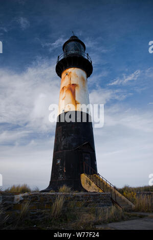 Il faro di Cape Pembroke, il punto piu' orientale delle Isole Falkland. Foto Stock