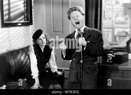 JUDY GARLAND, Mickey Rooney, GIRL CRAZY, 1943 Foto Stock