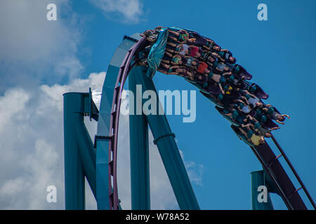 Orlando, Florida. Luglio 29, 2019. Per coloro che godono di Mako rollercoaster al Seaworld Foto Stock