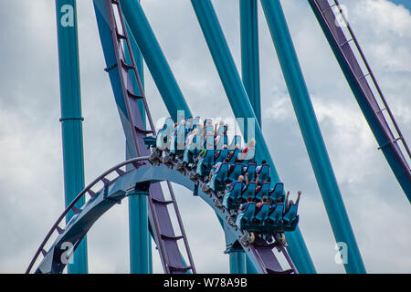 Orlando, Florida. Luglio 29, 2019. Per coloro che godono di Mako rollercoaster al Seaworld Foto Stock