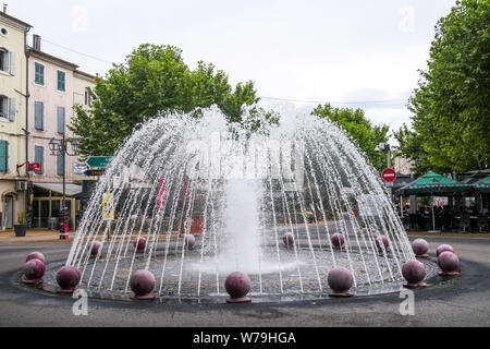 Fontana, Barbusse square, Alès, Gard, Francia Foto Stock