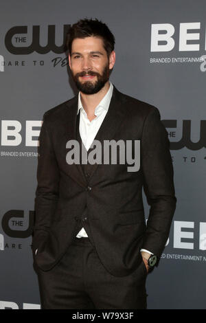 Agosto 4, 2019, Beverly Hills, CA, Stati Uniti d'America: LOS ANGELES - 4 agosto: Casey Deidrick presso il CW TCA Estate All-Star Party presso il Beverly Hilton Hotel il 4 agosto 2019 a Beverly Hills, CA (credito Immagine: © Kay Blake/ZUMA filo) Foto Stock