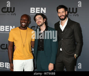 Agosto 4, 2019, Beverly Hills, CA, Stati Uniti d'America: LOS ANGELES - 4 agosto: Keston John, Morgan Krantz, Casey Deidrick presso il CW TCA Estate All-Star Party presso il Beverly Hilton Hotel il 4 agosto 2019 a Beverly Hills, CA (credito Immagine: © Kay Blake/ZUMA filo) Foto Stock
