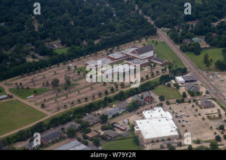 Jackson, MS / STATI UNITI D'America - 13 Luglio 2019: Cristo regno Chiesa Metodista di Jackson, MS sulla vecchia strada cantonale Foto Stock