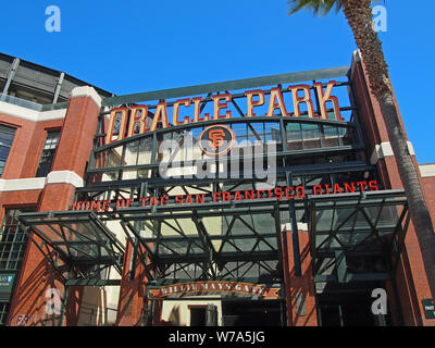 Oracle Park, Willie Mays gate, sede dei San Francisco Giants di baseball professionale team, California Foto Stock