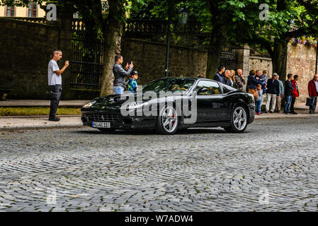 Germania, FULDA - LUG 2019: nero Ferrari 575M Maranello tipo F133 è un due-sedile, a due porte, grand tourer fabbricato da automobilistica italiana fabbricazione Foto Stock