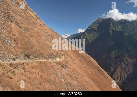 Trekking nel Canyon Apurimac sul Senso - Inka trek, 'l'altra Machu Picchu,' Santa Teresa, Apurimac, Perù Foto Stock