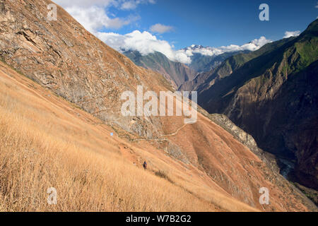 Trekking nel Canyon Apurimac sul Senso - Inka trek, 'l'altra Machu Picchu,' Santa Teresa, Apurimac, Perù Foto Stock