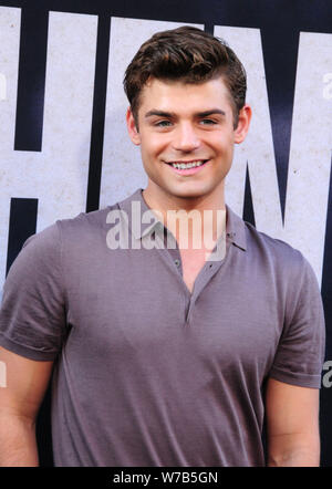 Los Angeles, California, Stati Uniti d'America 5 Agosto 2019 attore Garrett Clayton assiste la Premiere Mondiale della Warner Bros Foto" "La Cucina" il 5 agosto 2019 a TCL Chinese Theatre di Los Angeles, California, USA. Foto di Barry re/Alamy Live News Foto Stock