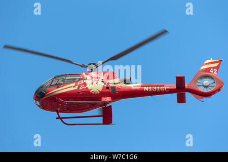 Papillon Grand Canyon Helicopters Eurocopter EC-130 elicottero con partenza dall'Aeroporto Internazionale McCarran Las Vegas su un volo turistico per i turisti Foto Stock