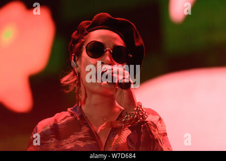 Roskilde, Danimarca. Luglio 1st. 2017. La band australiana valanghe esegue un live durante il danese music festival Roskilde Festival 2017. Qui il cantante Eliza Wolfgramm è visto dal vivo sul palco. (Photo credit: Gonzales foto - Bo Kallberg). Foto Stock