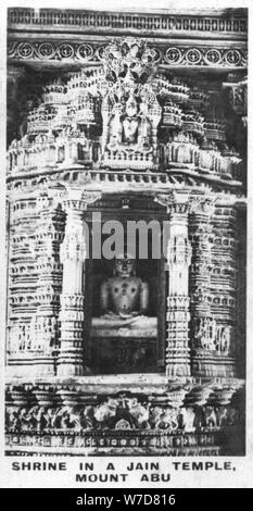 Santuario in un tempio Jain, Mount Abu, Rajasthan, India, c1925. Artista: sconosciuto Foto Stock