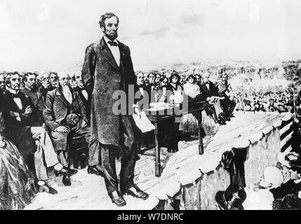 Il presidente Abraham Lincoln offrendo il suo indirizzo di Gettysburg, 1863. Artista: sconosciuto Foto Stock