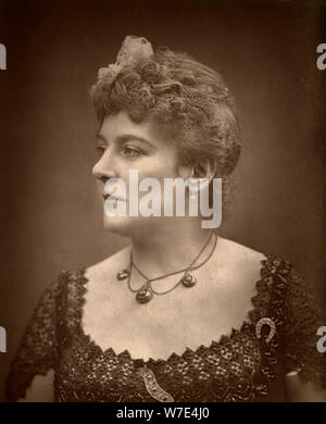 Attrice britannica Henrietta Lindley in 'Jim la Penman', 1886. Artista: Barraud Foto Stock