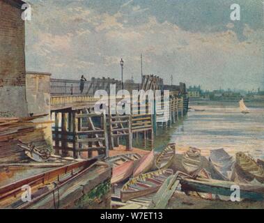 "Il vecchio ponte di Battersea, dalla banca del Nord', guardando attraverso il fiume Thames, London, 1885 (1926). Artista: John Crowther. Foto Stock