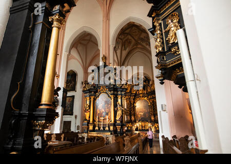 L'interno della Basilica di San Michele a Mondsee, Austria, una chiesa famosa per la scena del matrimonio nel film tutti insieme appassionatamente. Foto Stock