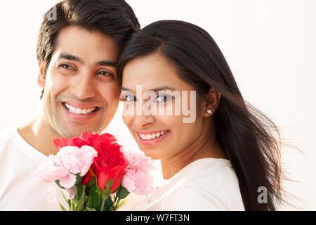 Coppia giovane romancing Foto Stock