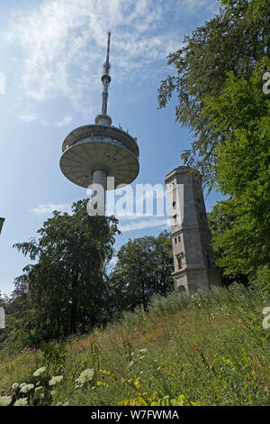Torre di telecomunicazioni ed Elisabeth tower, Bungsberg, Schönwalde, Schleswig-Holstein, Germania Foto Stock