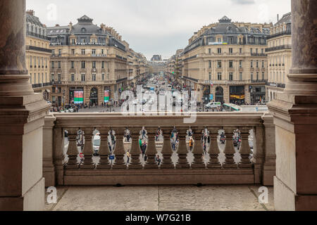 Parigi, Francia, 31 marzo 2017: Balcone di Opera National de Paris (Garnier Palace) - neo-barocco edificio opera. Foto Stock