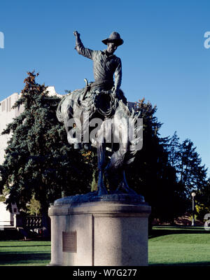 Alexander Phimister Proctor 'Bronco Buster' statua in Civic Center Park, Denver Colorado Foto Stock