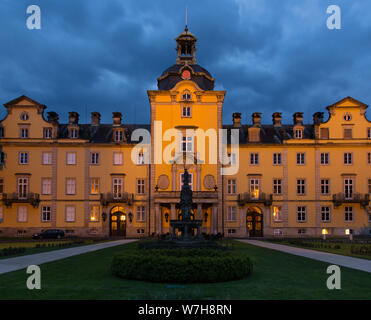 Bückeburg castello nella luce della sera, Germania Foto Stock
