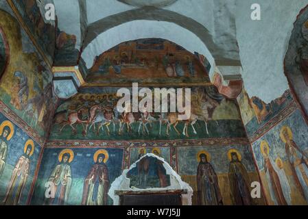 Affreschi nella chiesa di esaltazione della Croce, Moldava Patrauti monastero del XV secolo, Patrauti, Romania Foto Stock