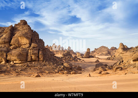 Le formazioni rocciose nel deserto libico, Wadi patners per la, montagne Akakus, Libia, Africa del Nord, novembre 2007 Foto Stock