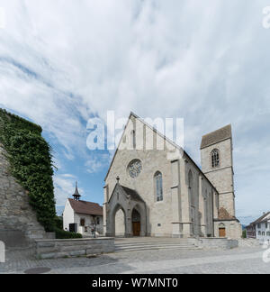 Rapperswil, SG / Svizzera - 3. Agosto 2019: vista della chiesa di Sankt Johann in Rapperswil Foto Stock