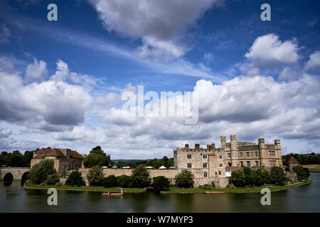 Una vista generale del Castello di Leeds nel Kent, che celebra il 900 anniversario quest'anno. Foto Stock