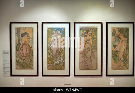 Praga Repubblica Ceca. Dipinti di Alphonse Mucha Museum Foto Stock