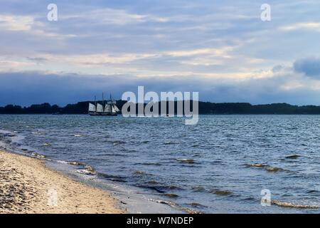 Bellissime tramonto sulla spiaggia del mar Baltico Foto Stock