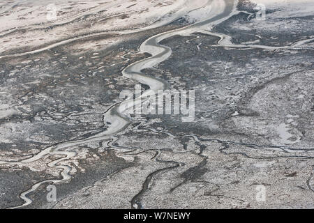 Vista aerea di ghebi in salmastre sull isola di Memmert, in inverno con neve, Ranzelwatt Parco Nazionale nei pressi di Borkum, il Wadden Sea della Bassa Sassonia, della Frisia orientale, Bassa Sassonia, Germania Febbraio 2012 Foto Stock