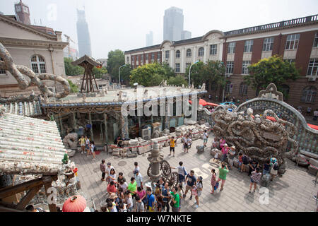 --FILE--Vista del museo, noto anche come la Cina del Casa di porcellana, rinnovato da imprenditore cinese e collettore di porcellana Zhang Lianzhi di Tianjin, Foto Stock