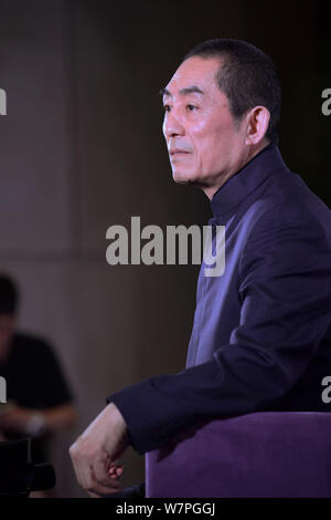 Regista cinese Zhang Yimou assiste la conferenza stampa per la premiere del suo prestazioni concettuale '2047 apologo' a Pechino in Cina, 16 giugno 2017 Foto Stock