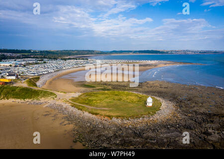 Vista aerea di Porthcawl spiaggia porto e fiera del divertimento nel South Wales UK Foto Stock