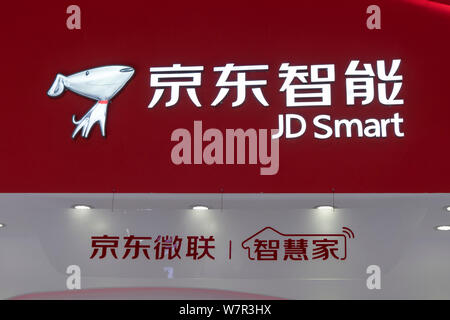 --FILE--Vista di un logo di JD Smart presso lo stand di cinesi rivenditore online JD.com durante il 2017 International Consumer Electronics Show Asia (CES come Foto Stock