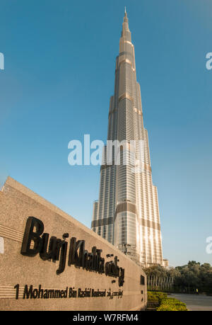 Il Burj Khalifa, il mondo il più alto edificio a 829.8m, Dubai, Emirati Arabi Uniti. Aprile 2013 Foto Stock