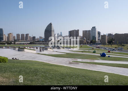 Heydar Aliyev Centro da Zaha Hadid a Baku. Luglio 2019 Foto Stock