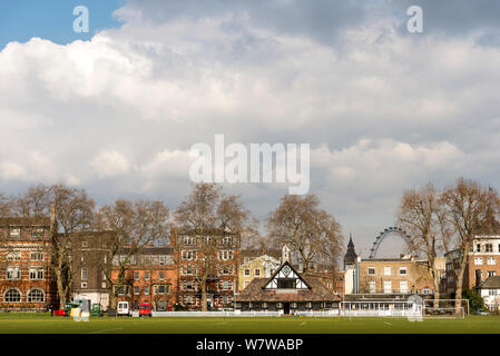 Il Cricket Ground e Pavilion di Vincent Square, Westminster Londra Centrale Foto Stock