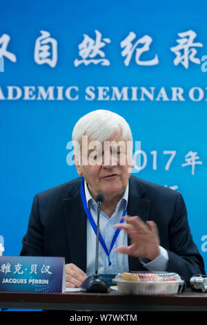 Attore francese e regista Jacques Perrin assiste la International Seminario Accademico sul Jacques Perrin's documentario sulla natura a Pechino in Cina, 18 Apri Foto Stock