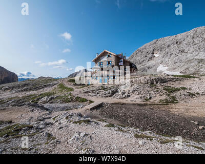 Il Rifugio Antermoia rifugio Rifugio di montagna nel Rosengarten area del Dolomiti italiane Foto Stock