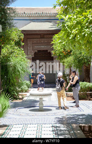 Bahia Palace Garden Courtyard di Marrakech Medina - Marocco Foto Stock