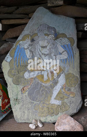 Tradizione Buddista Tibetana artwork, Serxu, Shiqu county, nella provincia di Sichuan, Qinghai-Tibet altopiano, Cina. Agosto 2010. Foto Stock