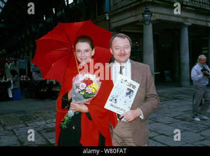L'attrice Audrey Hepburn e uomo politico Ken Livingstone Foto Stock