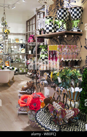 Il Mackenzie-Childs SoHo Home decor Store si trova al 410W. Broadway, New York, USA Foto Stock