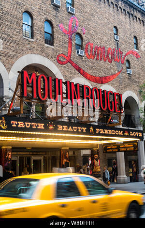 'Moulin Rouge!' marquee musicale Al Hirschfeld Theatre di New York City, Stati Uniti d'America Foto Stock