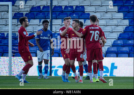 Oldham, Regno Unito. Il 7 agosto 2019. Liverpool i giocatori di celebrare la loro apertura obiettivo durante il Trofeo Leasing.com match tra Oldham Athletic e Liverpool a Boundary Park, Oldham Mercoledì 7 Agosto 2019. (Credit: Ian Charles | MI News) Credito: MI News & Sport /Alamy Live News Foto Stock