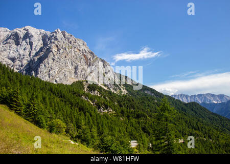 Vista delle Alpi Giulie dal Passo Vrsico, Slovenia Foto Stock