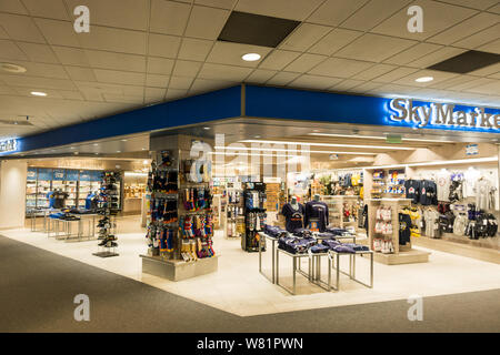 Mercato Sky negozio di fronte all'Aeroporto Internazionale di Denver terminale B Foto Stock